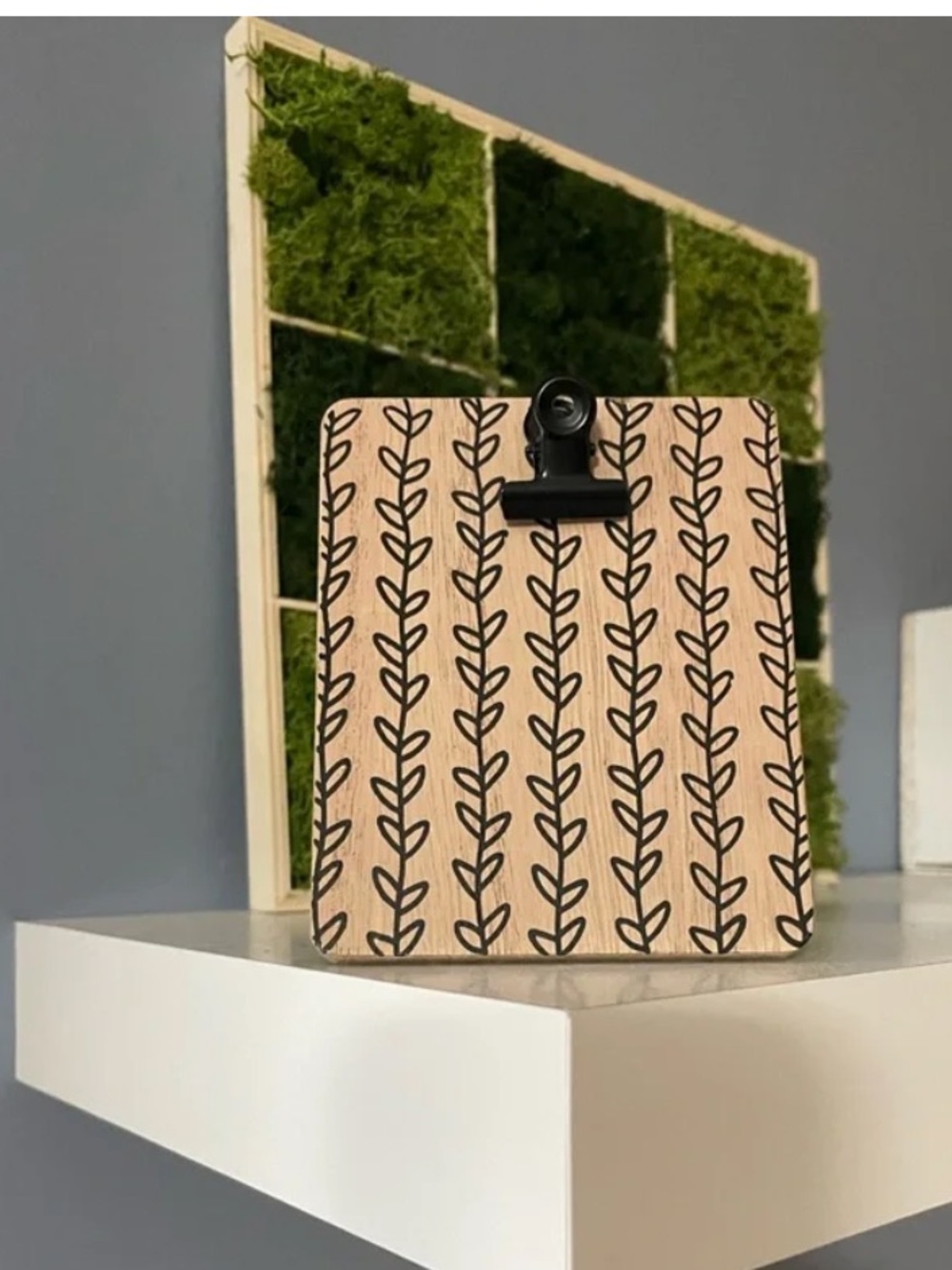 Mini Wood-Pattern Clipboard - Picture 2 of 3